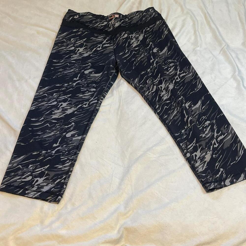 PUMA Sportlifestyle dryCELL Capri Leggings